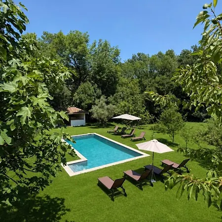 Parc Des Cevennes, Nature, Calme, Piscine Vila